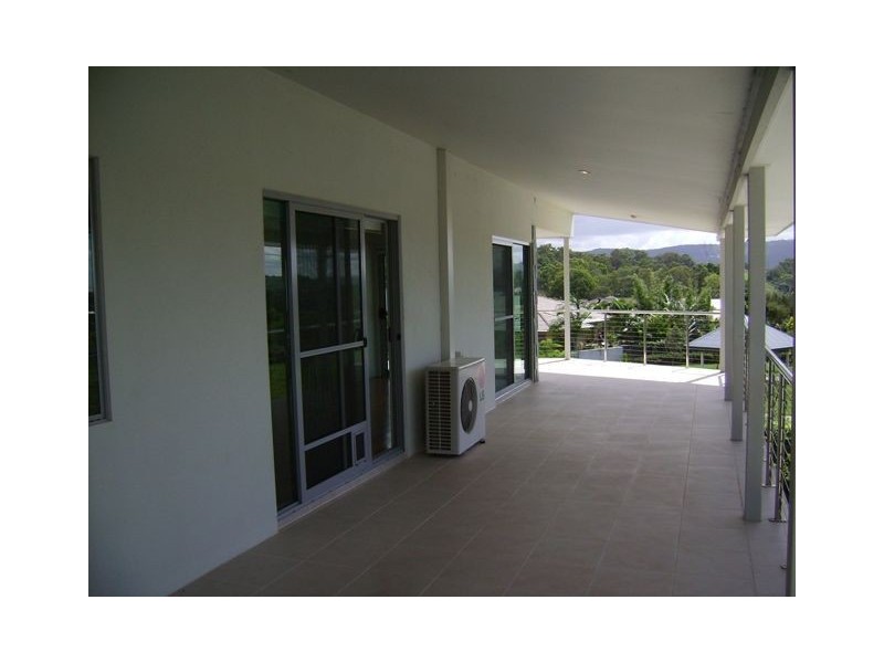 70 Clover Hill Drive, Mudgeeraba QLD 4213