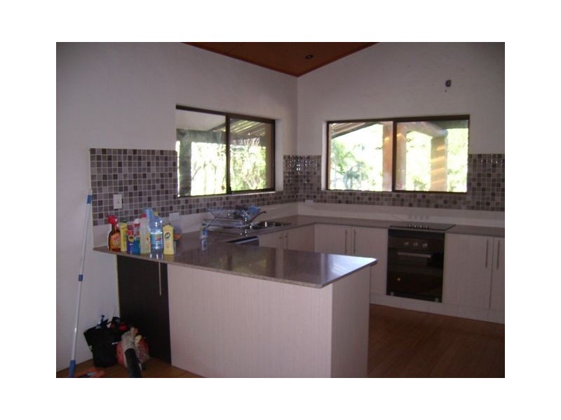 18 Tyalgum Street, Mudgeeraba QLD 4213