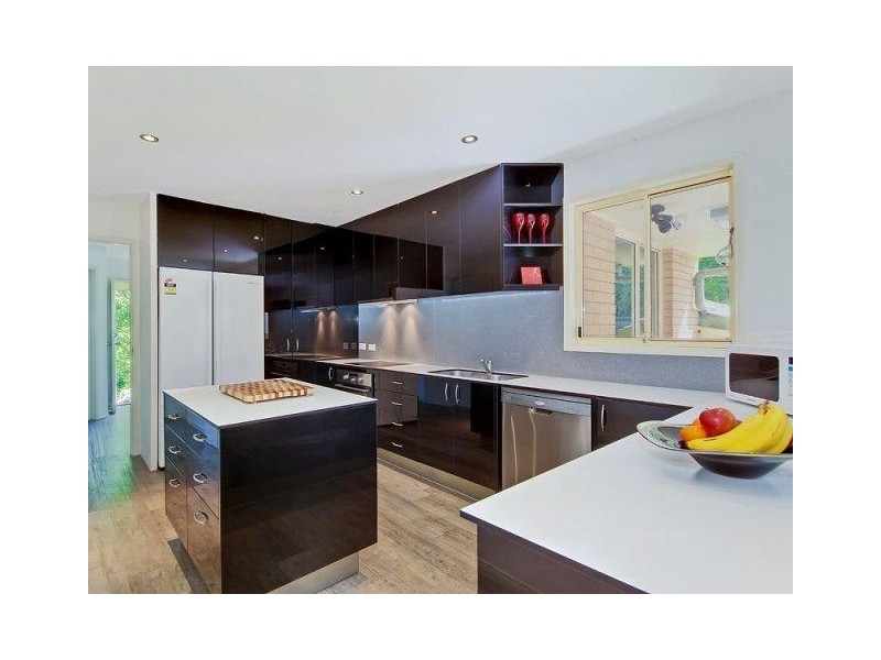 3 Retreat Place, Robina QLD 4226