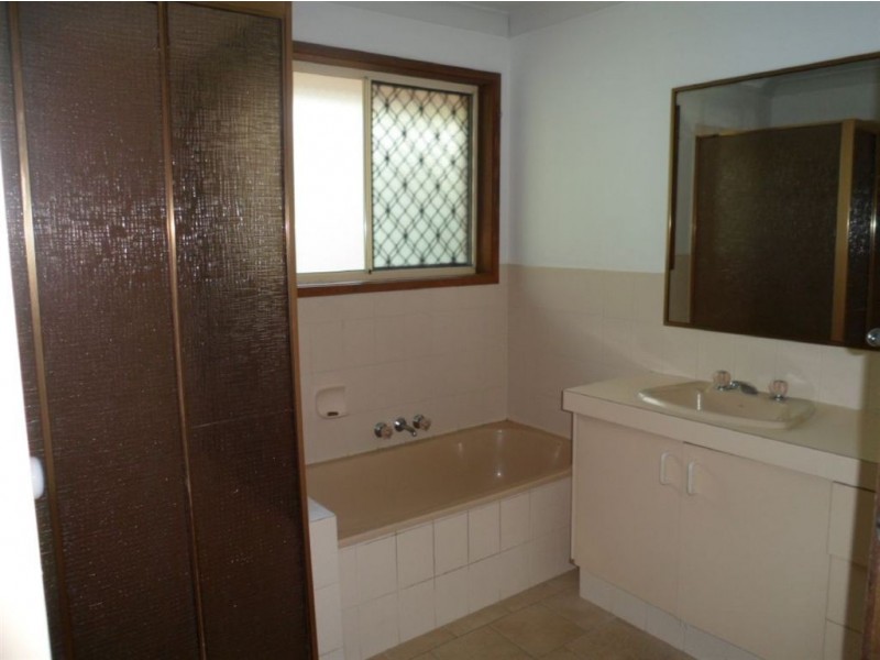 3 Cove Court, Merrimac QLD 4226