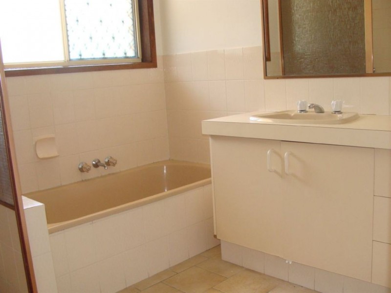 3 Cove Court, Merrimac QLD 4226