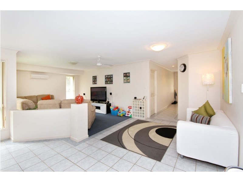 93 Swanton Drive, Mudgeeraba QLD 4213