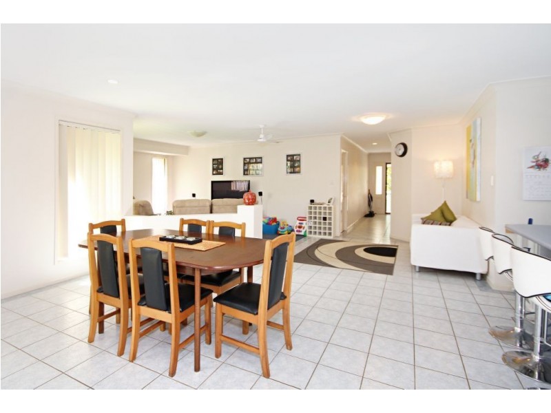 93 Swanton Drive, Mudgeeraba QLD 4213