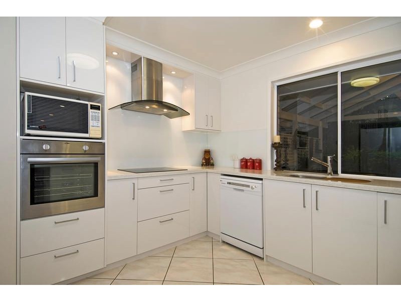 37 Tuena Street, Mudgeeraba QLD 4213