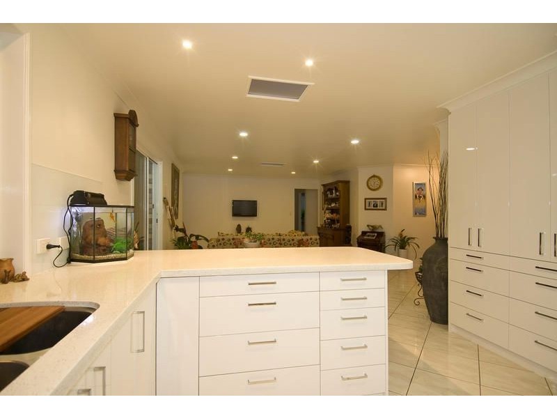 37 Tuena Street, Mudgeeraba QLD 4213