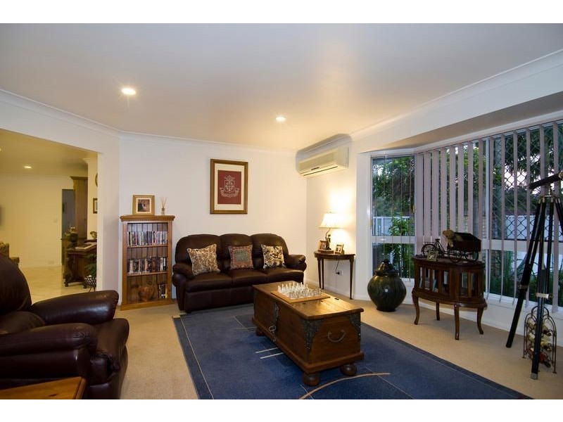 37 Tuena Street, Mudgeeraba QLD 4213
