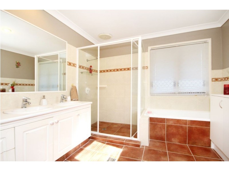 22 Otiose Court, Tallai QLD 4213