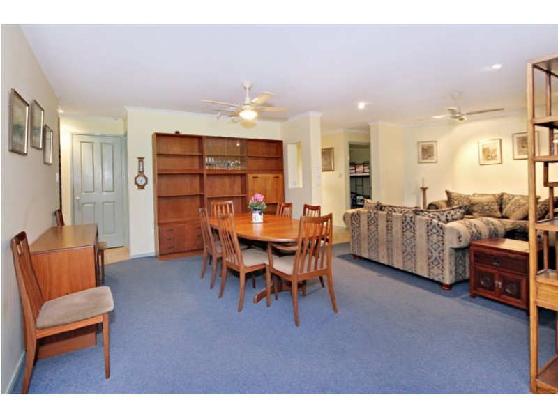 98 Gardenia Drive, Bonogin QLD 4213