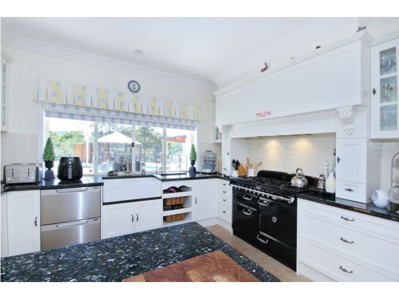 5 Tom Latimer Court, Worongary QLD 4213