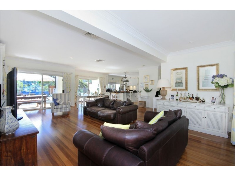 5 Tom Latimer Court, Worongary QLD 4213