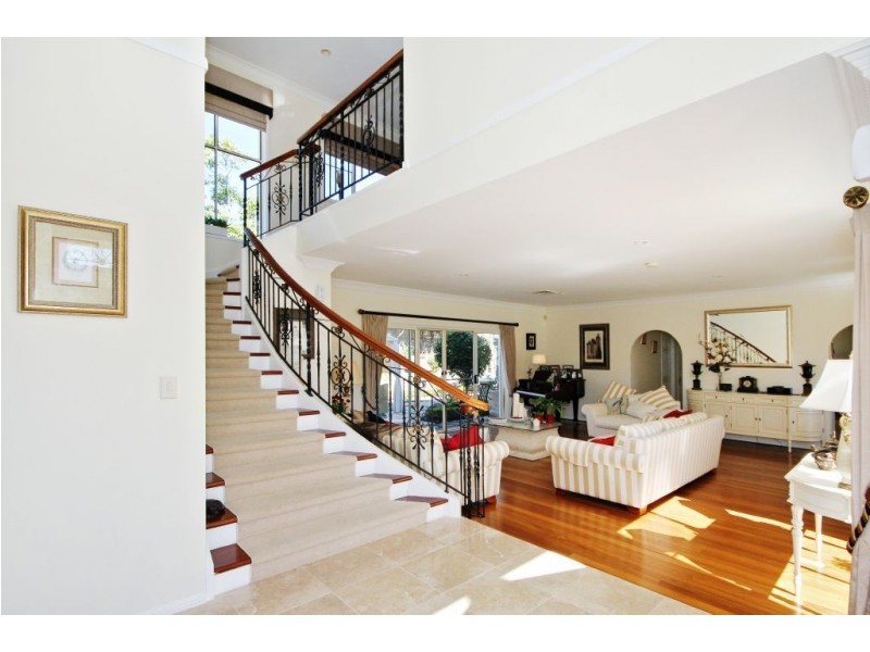 5 Tom Latimer Court, Worongary QLD 4213