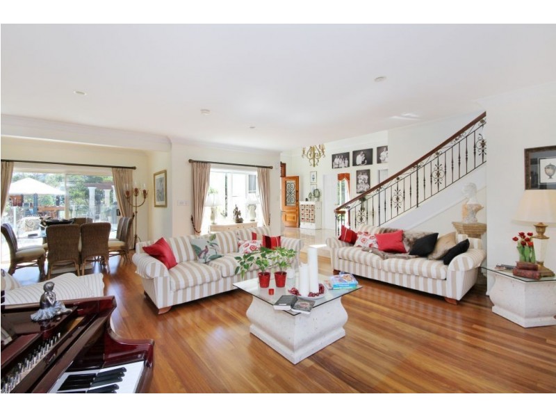 5 Tom Latimer Court, Worongary QLD 4213