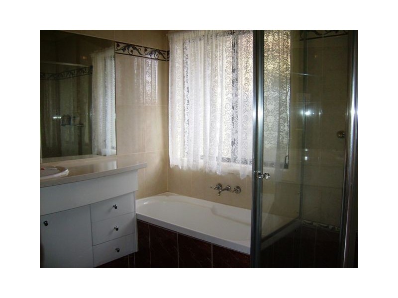 16 Applegum Court, Robina QLD 4226