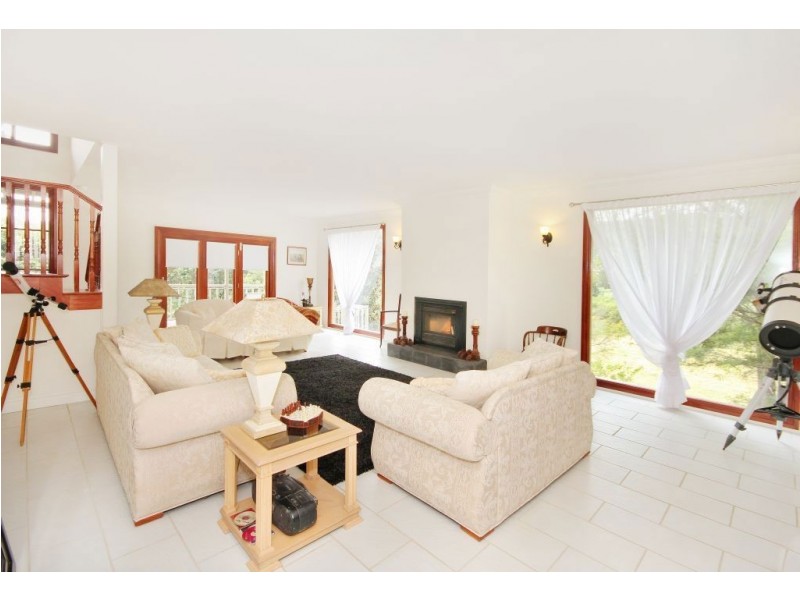 14 Fairy Wren Ct, Bonogin QLD 4213