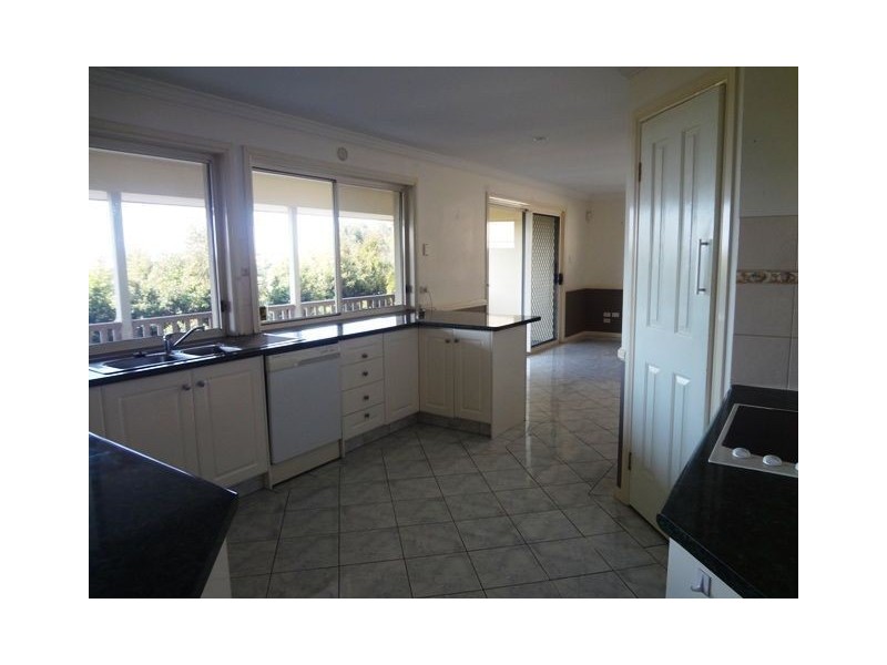 8 Flindersia Court, Reedy Creek QLD 4227