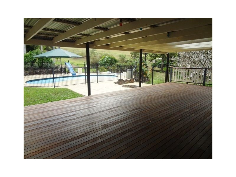 6 Baron Court, Tallai QLD 4213