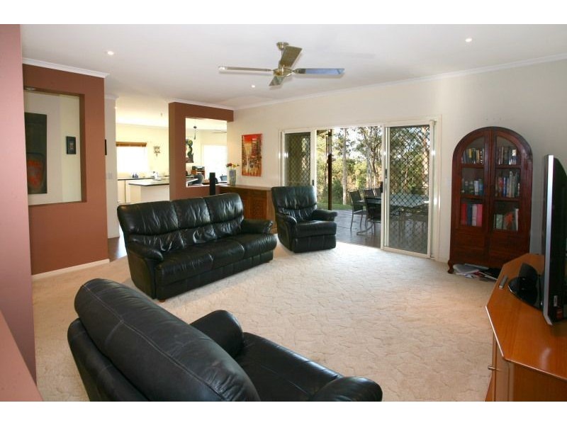 15 Glider Court, Bonogin QLD 4213