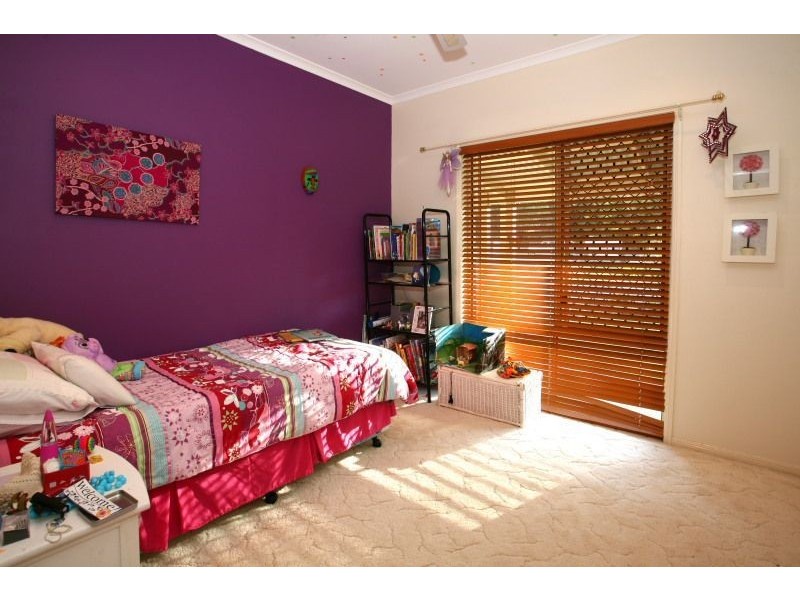 15 Glider Court, Bonogin QLD 4213