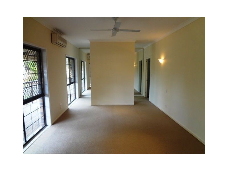 6 Baron Court, Tallai QLD 4213