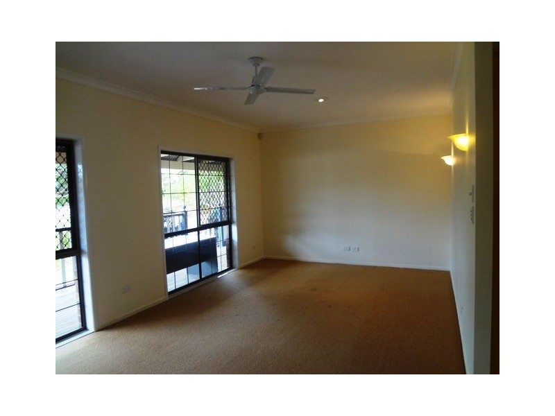 6 Baron Court, Tallai QLD 4213