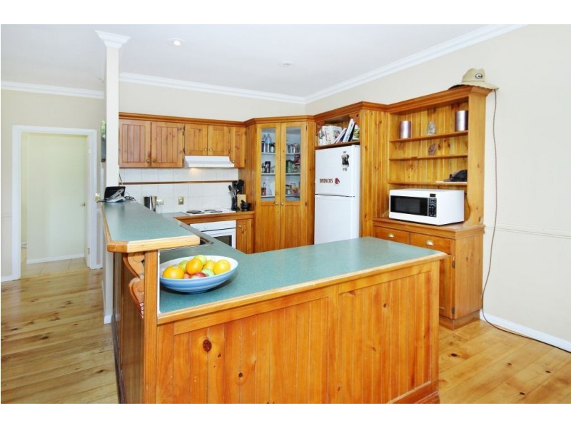 15 Honeysuckle Lane, Bonogin QLD 4213