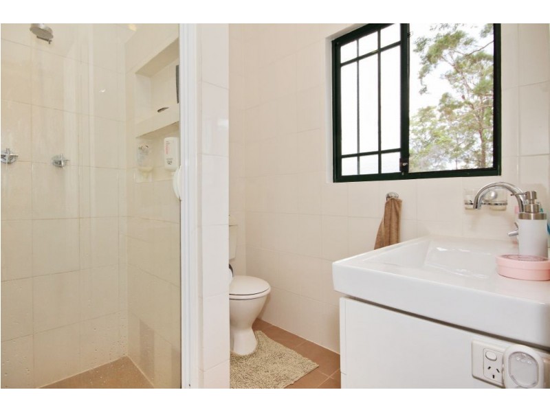 15 Honeysuckle Lane, Bonogin QLD 4213