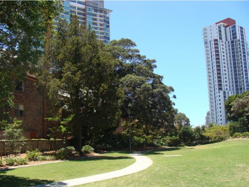 10/61 Bauer Street, Southport QLD 4215