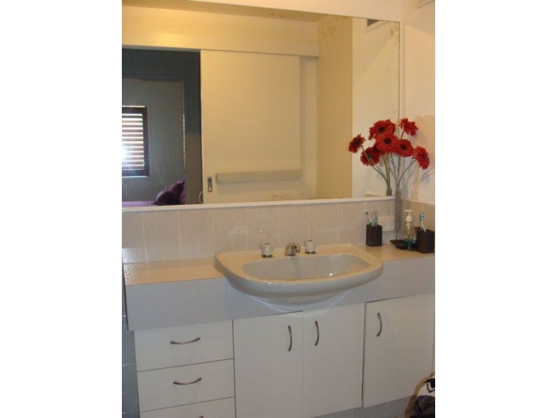 10/61 Bauer Street, Southport QLD 4215