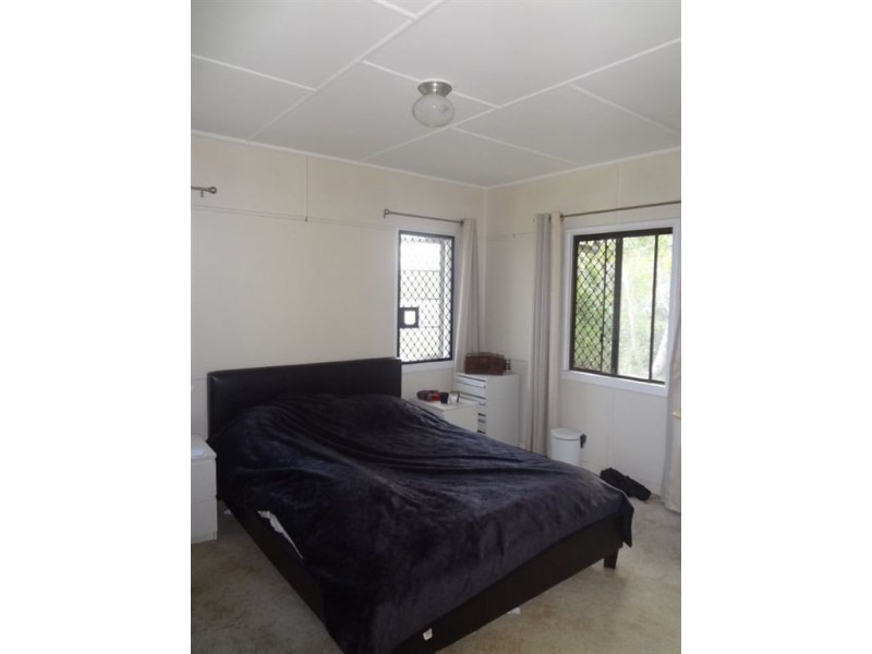 65 Eugaree Street, Southport QLD 4215