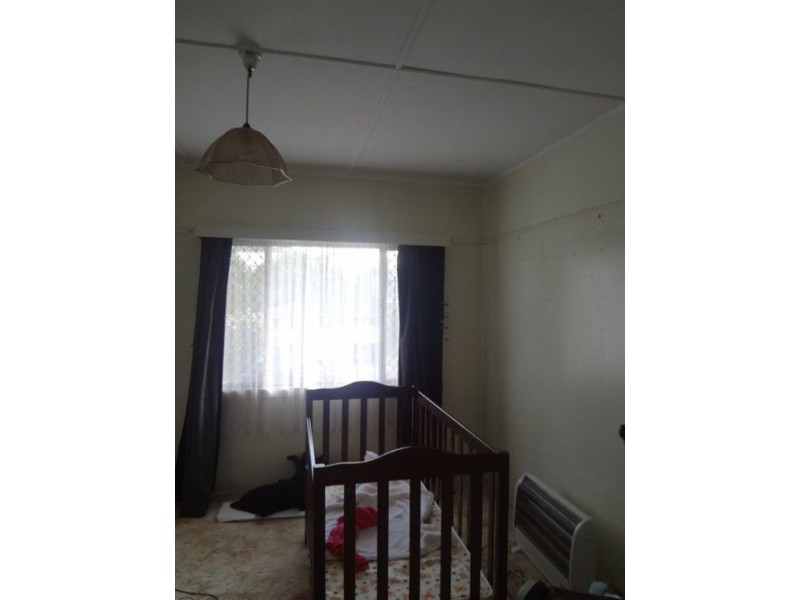 65 Eugaree Street, Southport QLD 4215