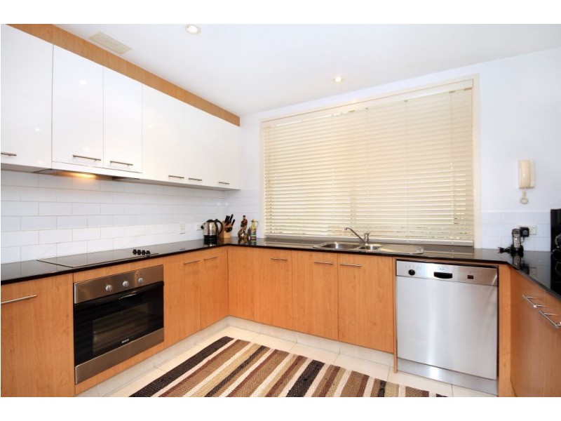 138 Easthill Drive, Robina QLD 4226