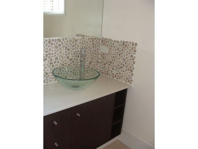 1/27 Gardiners Place, Southport QLD 4215