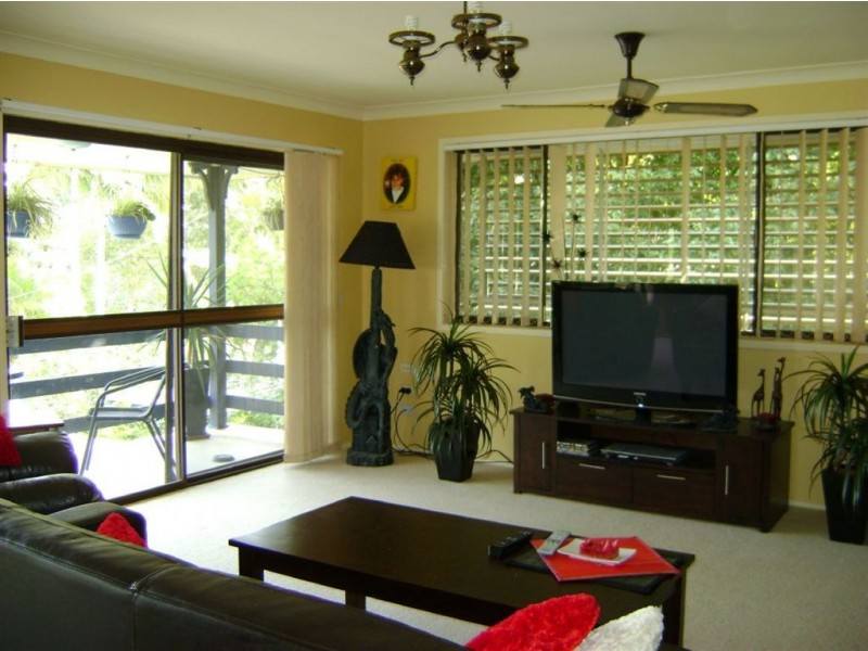 13 Gurrah Avenue, Southport QLD 4215