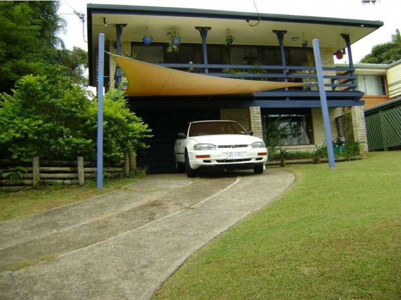 13 Gurrah Avenue, Southport QLD 4215