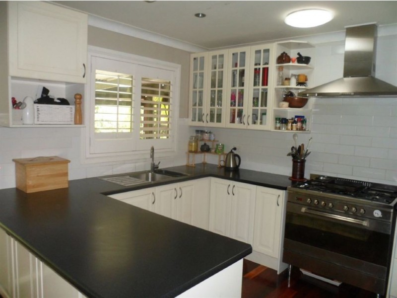 22 Mole Avenue, Southport QLD 4215