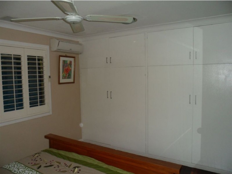 22 Mole Avenue, Southport QLD 4215