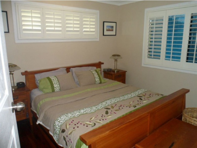 22 Mole Avenue, Southport QLD 4215