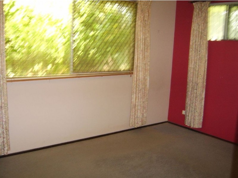 61 Warrener St, Nerang QLD 4211