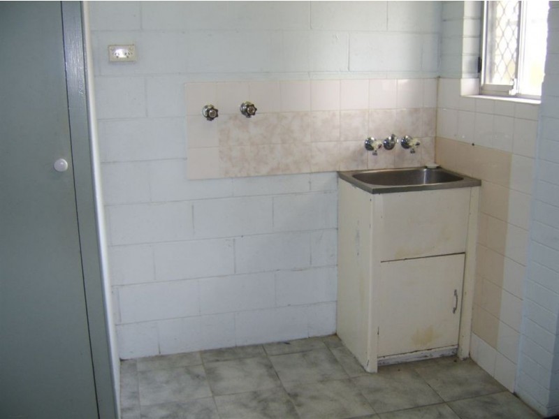 61 Warrener St, Nerang QLD 4211