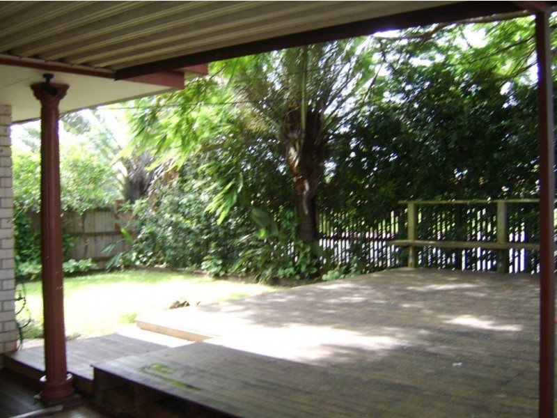 61 Warrener St, Nerang QLD 4211