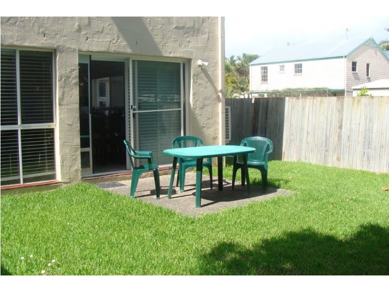 3/117 Eugaree Street, Southport QLD 4215