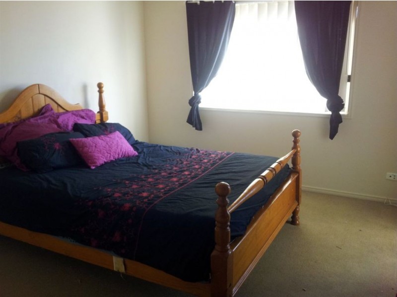 42 Banksia Drive, Raceview QLD 4305