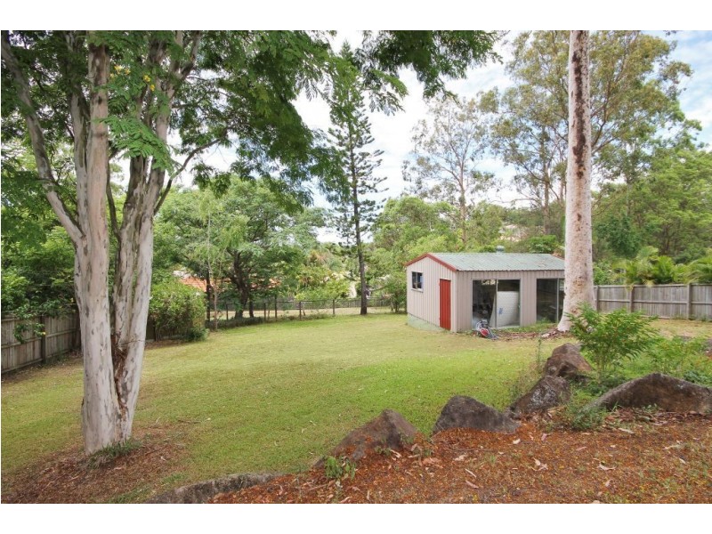 10 Jerrob Court, Carrara QLD 4211