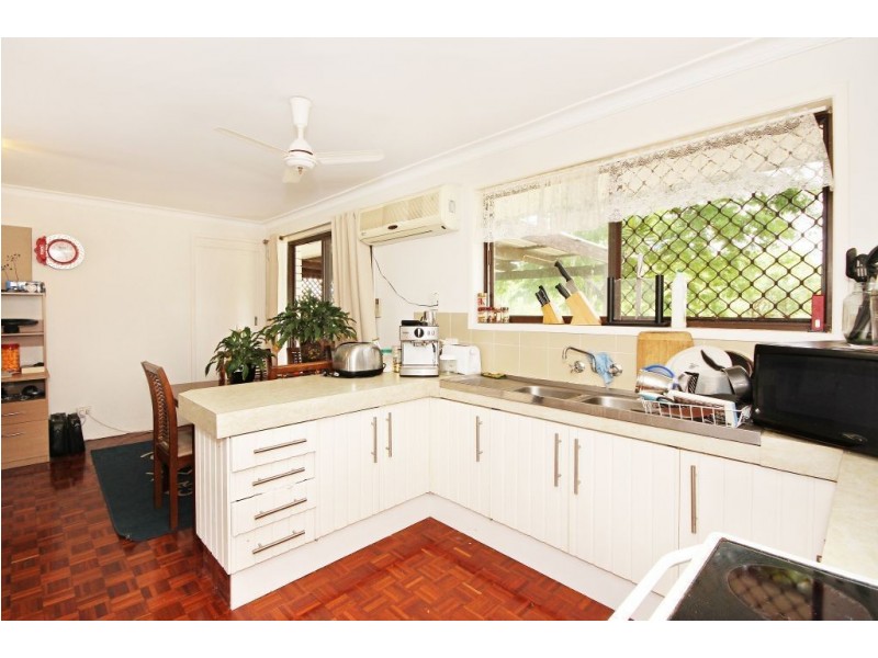 10 Jerrob Court, Carrara QLD 4211