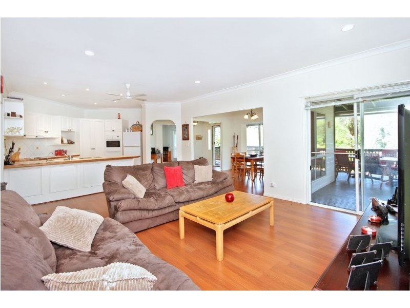 5 Glenaura Drive, Tallai QLD 4213