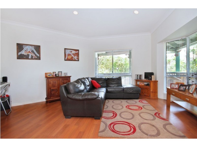 5 Glenaura Drive, Tallai QLD 4213