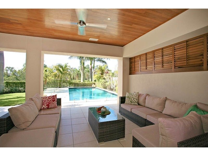 44 Meadowlake Drive, Carrara QLD 4211