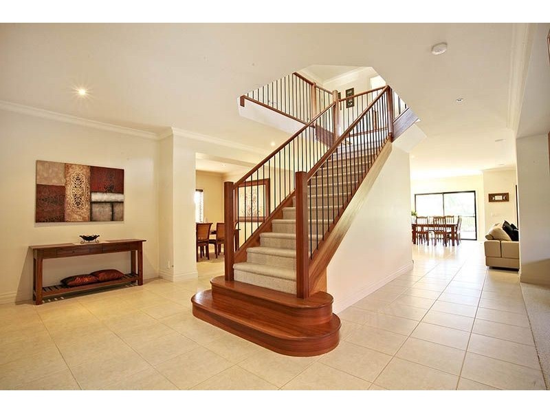 44 Meadowlake Drive, Carrara QLD 4211