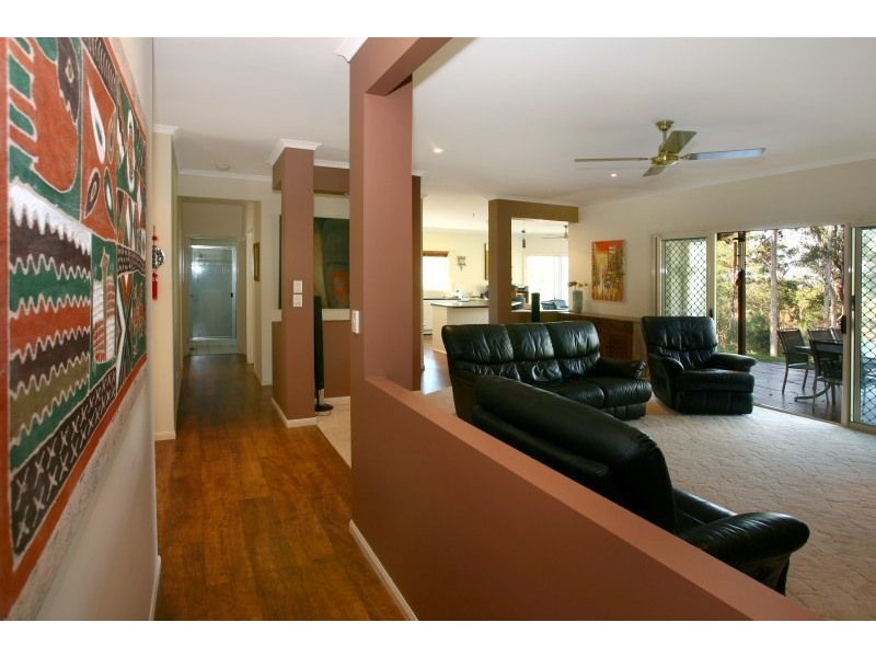 15 Glider Court, Bonogin QLD 4213