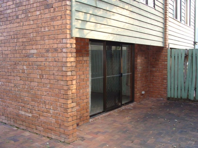 4/57 Benowa Road, Southport QLD 4215
